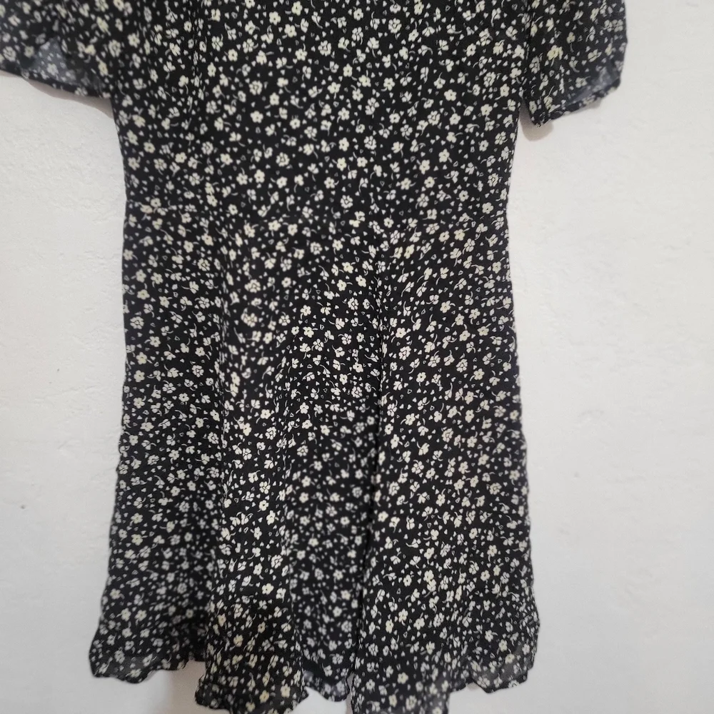 COPY - Reformation dress new - Picture 5 of 11